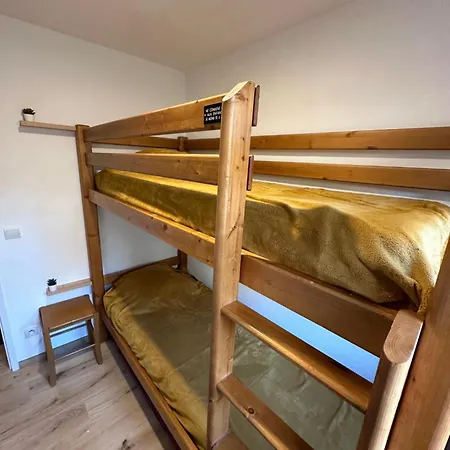 T3 Cosy Refait A Neuf Avec Vue Et Montagnes Et Avec Garage *