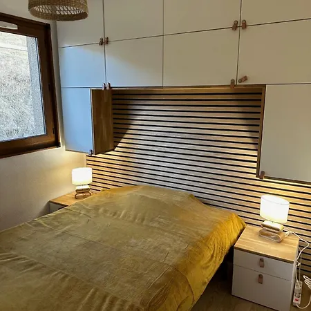 T3 Cosy Refait A Neuf Avec Vue Et Montagnes Et Avec Garage Apartment