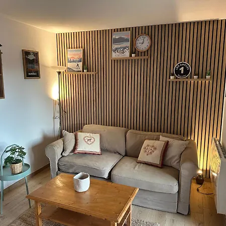 T3 Cosy Refait A Neuf Avec Vue Et Montagnes Et Avec Garage